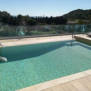Crabonaxa Suites